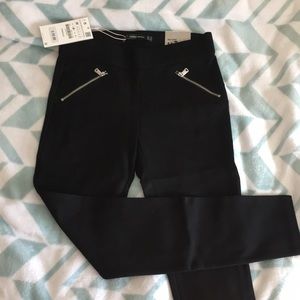 Zara Mid-Rise Push-up Pants Black